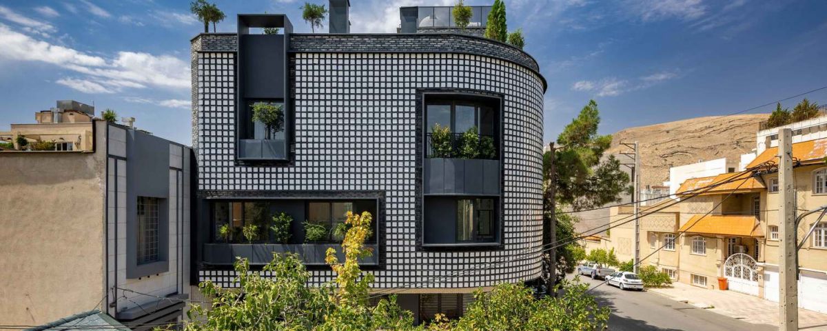 آپارتمان در مسیر باد